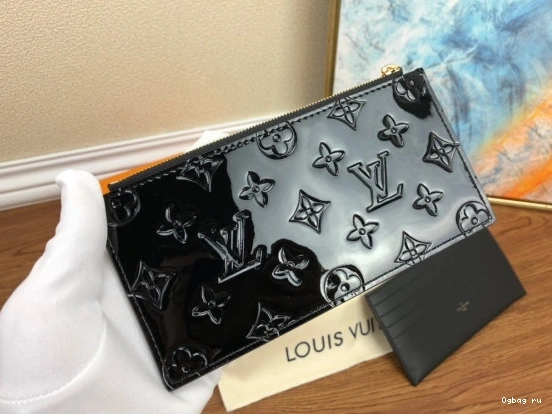 FÉLICIE POCHETTE VUITTON LOUIS 0824